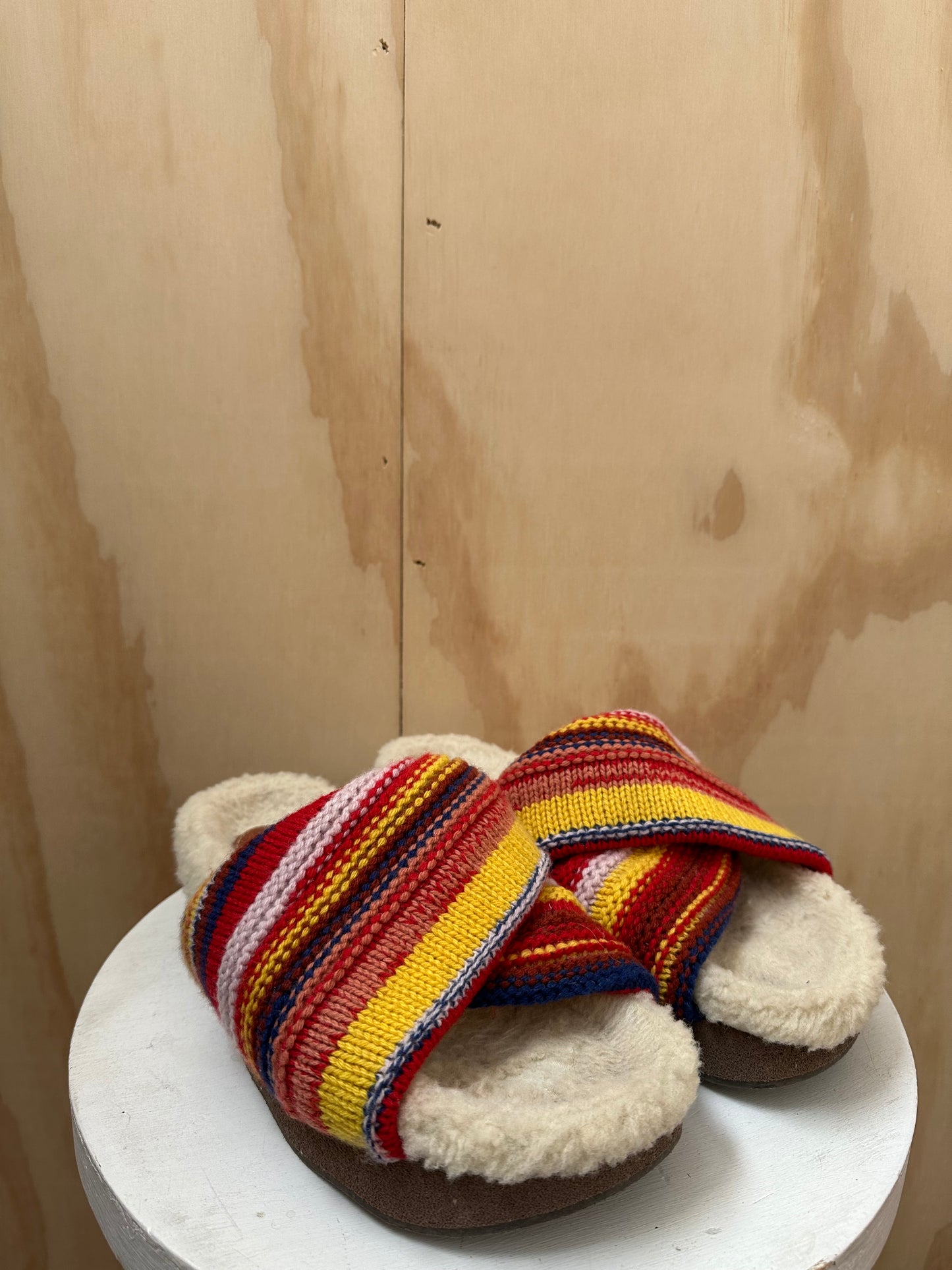 CHLOE WAVY KNIT SHEARLING-TRIM SLIDES - SIZE 40