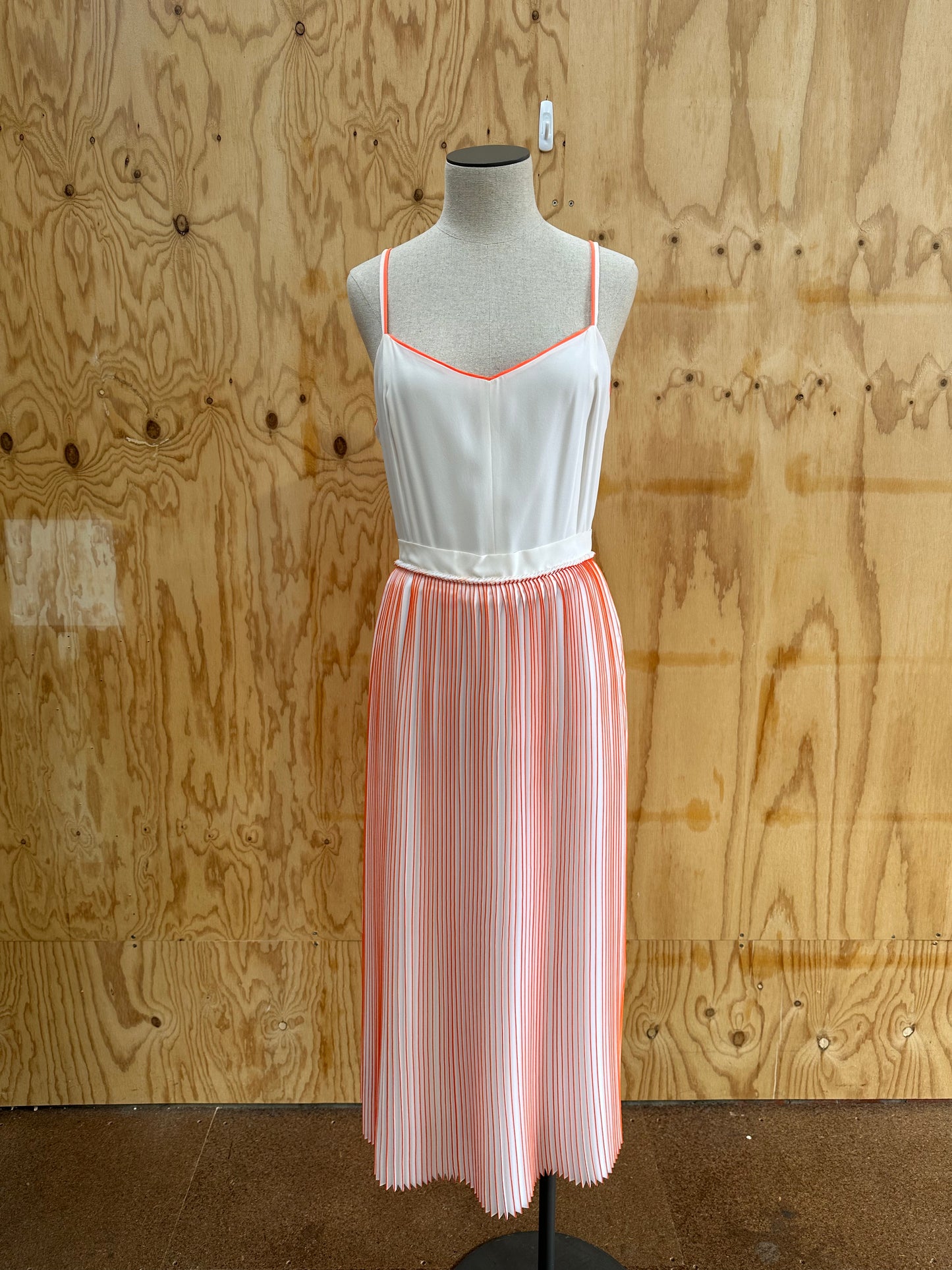 VICTORIA BECKHAM NEON PIPED MIDI DRESS IN WHITE - SIZE 12