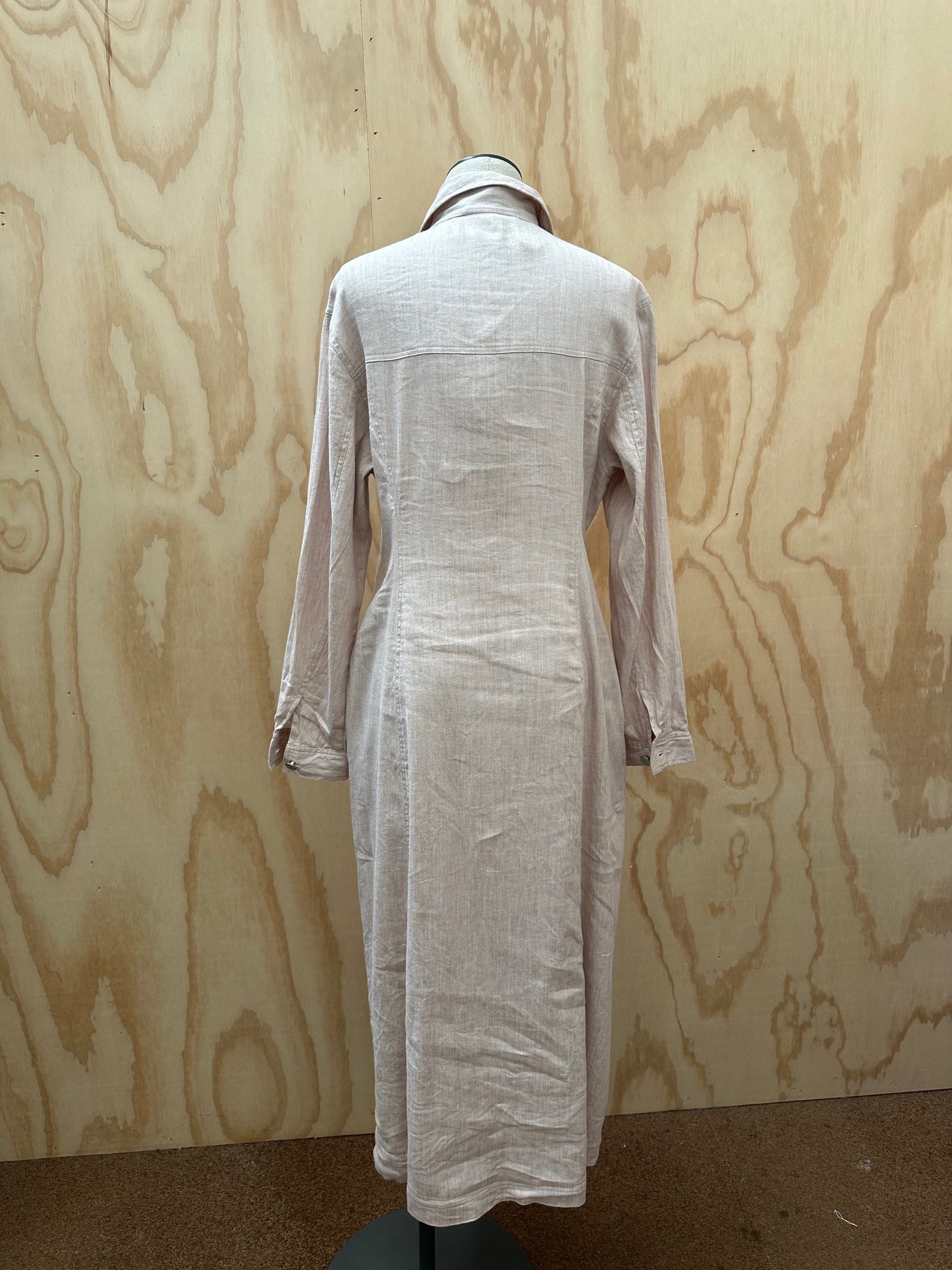 WHITE STORY SHIRT DRESS - SIZE 12