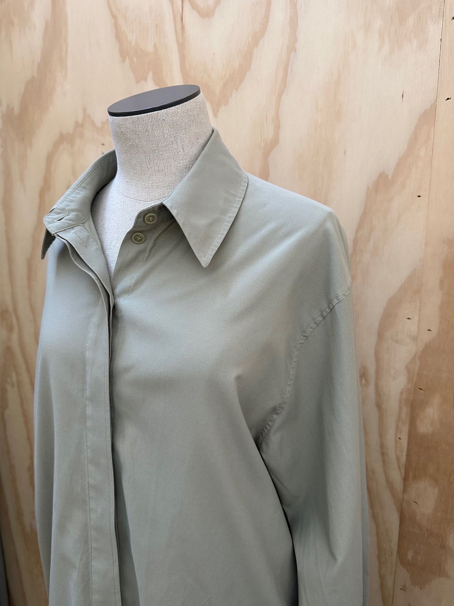 CAMILLA AND MARC JOAN SHORTS (SIZE 10) AND SHIRT (SIZE 8)