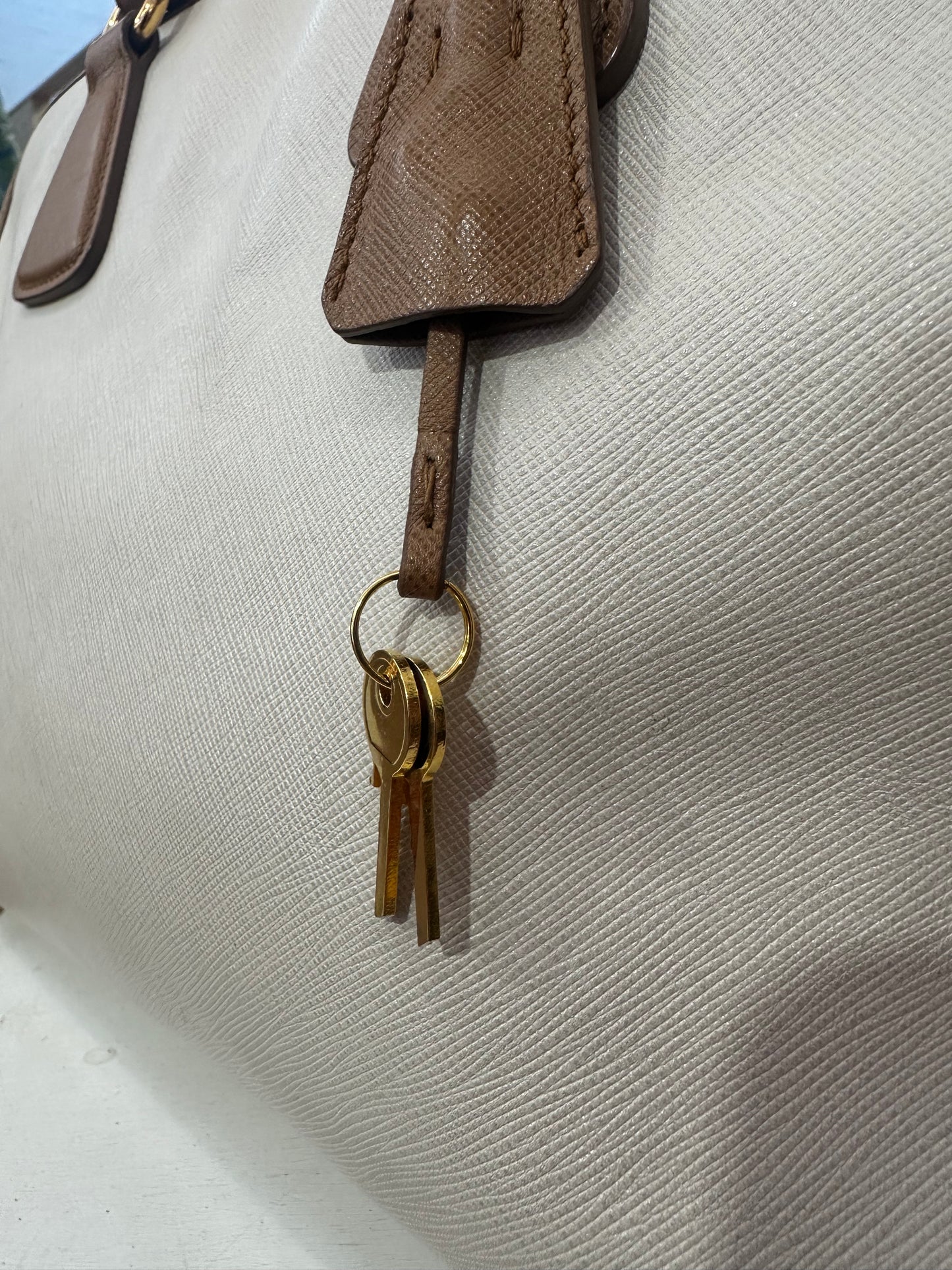 PRADA BROWN/OFF WHITE SAFFIANO LUX LEATHER CANAPA TOTE