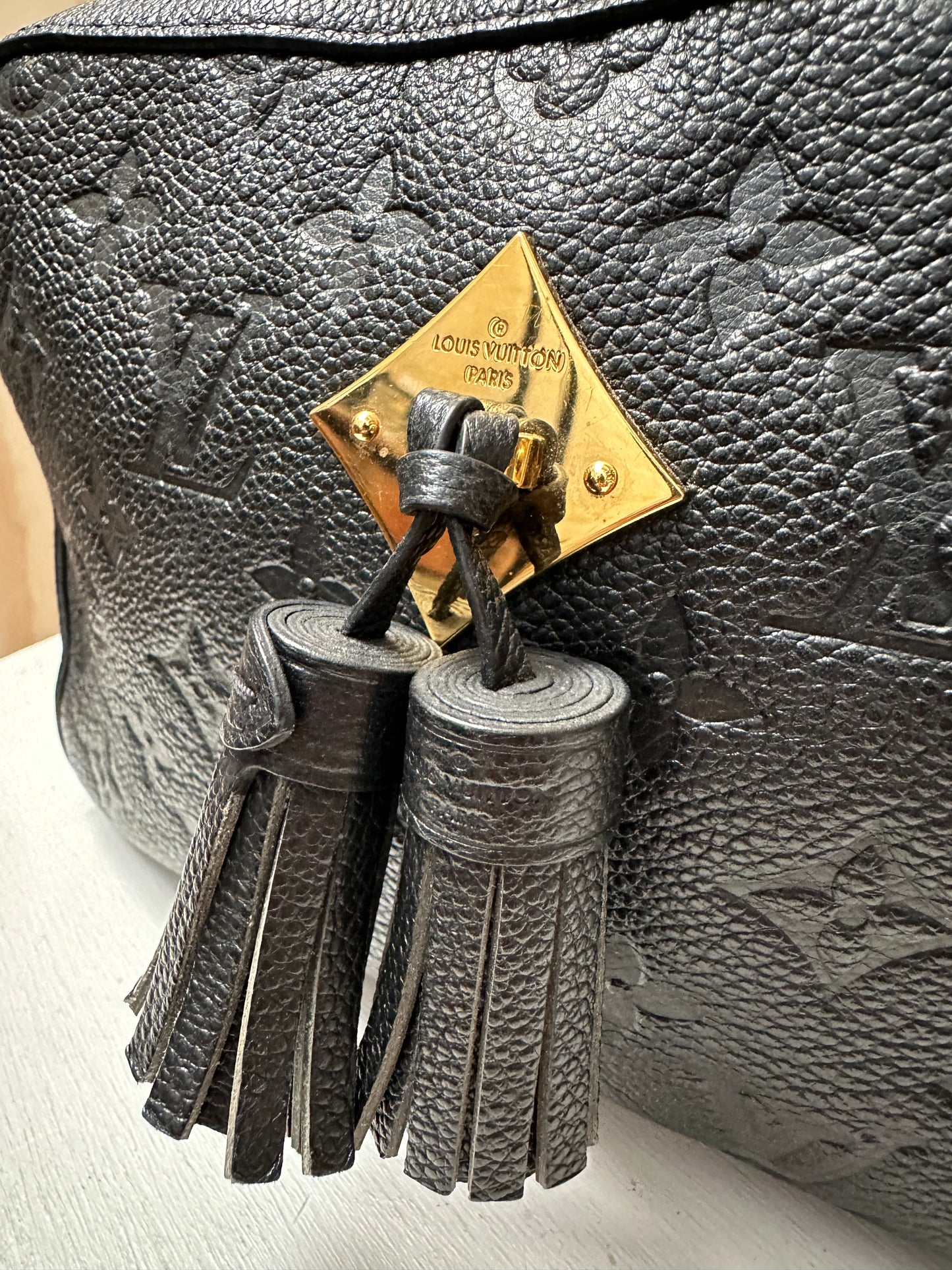 LOUIS VUITTON SAINTONGE MONOGRAM EMPREINTE CROSSBODY