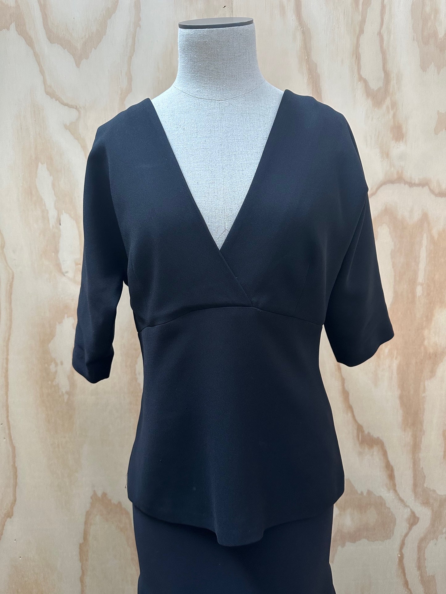 CARLA ZAMPATTI BLACK TOP - SIZE 10