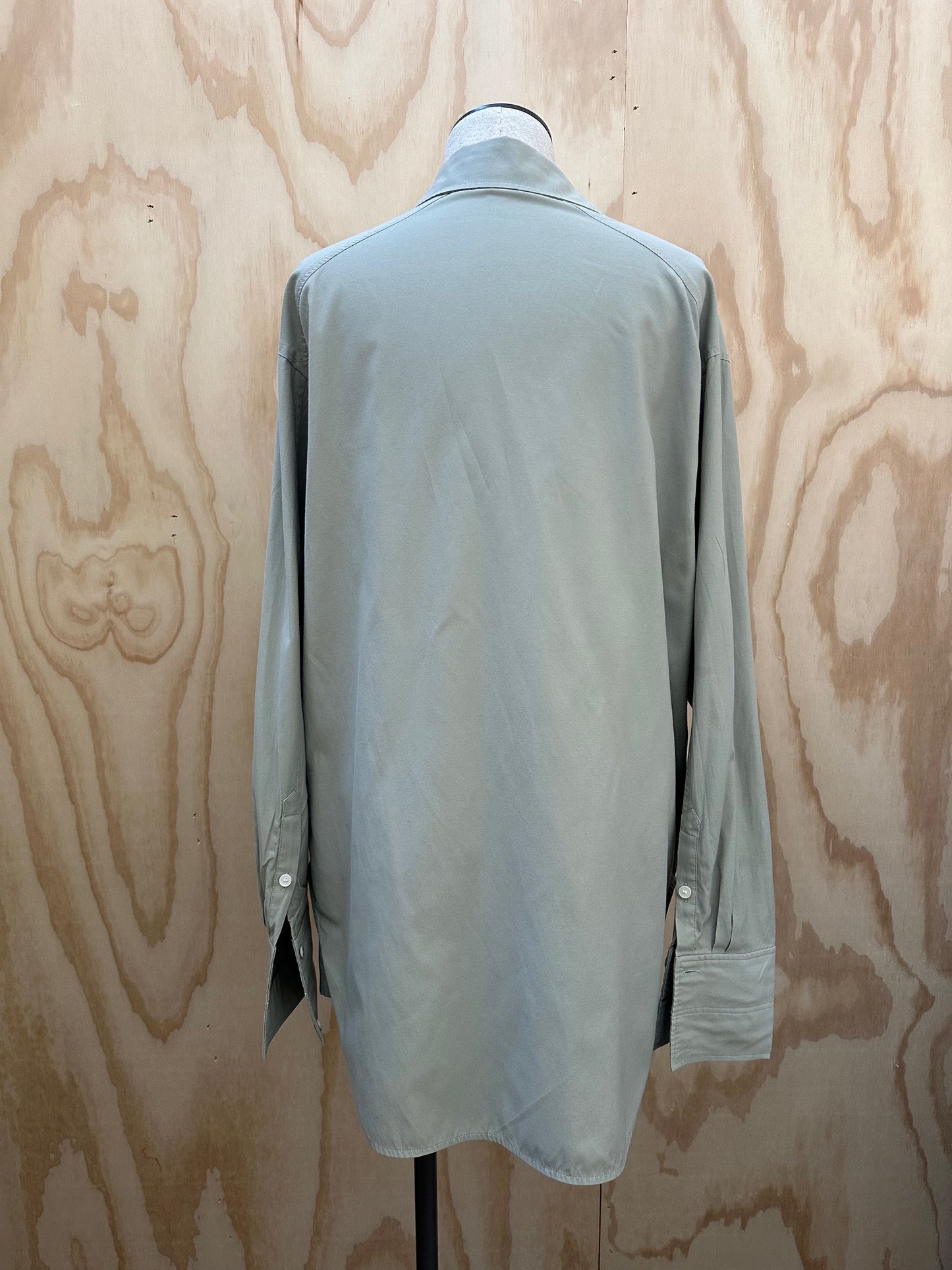 CAMILLA AND MARC JOAN SHORTS (SIZE 10) AND SHIRT (SIZE 8)