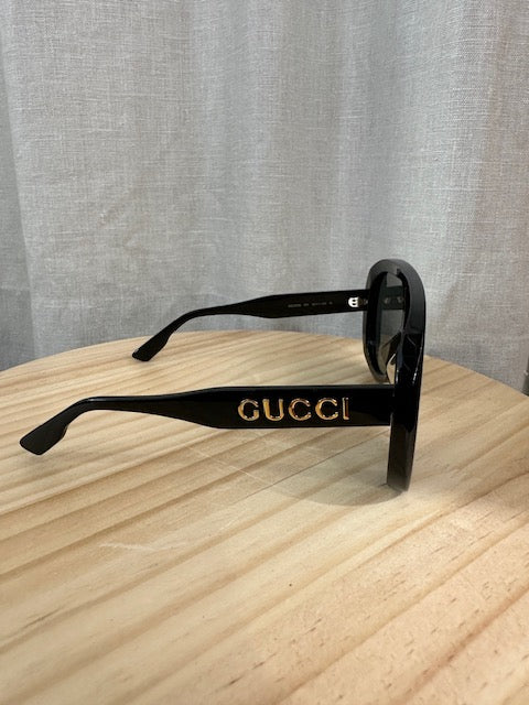 GUCCI OVERSIZED D-FRAME ACETATE SUNGLASSES