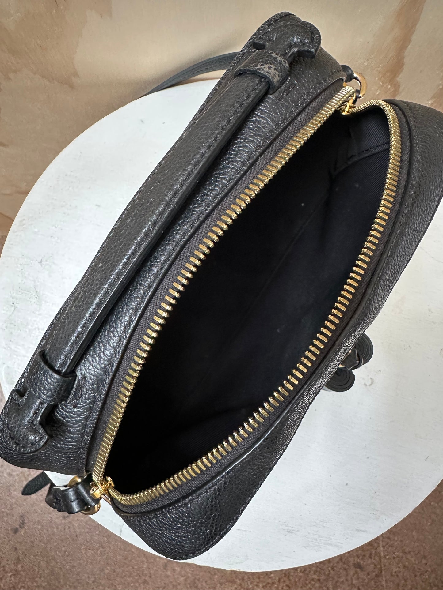 LOUIS VUITTON SAINTONGE MONOGRAM EMPREINTE CROSSBODY