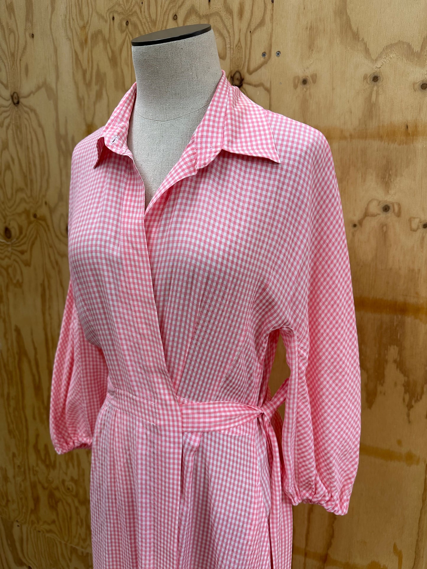 SCANLAN THEODORE GINGHAM WRAP MIDI SHIRTDRESS - SIZE MEDIUM