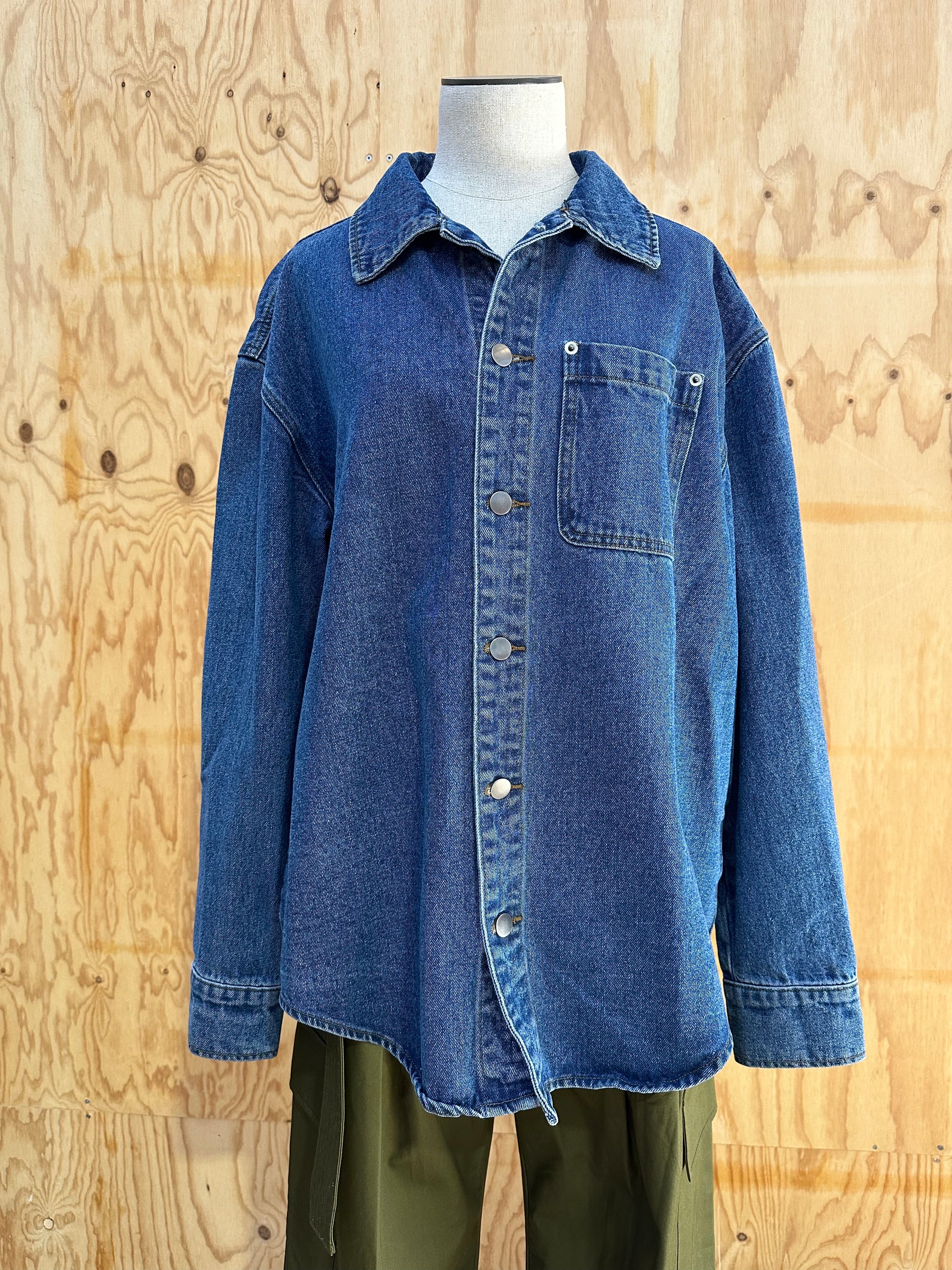 WYNN HAMLYN DENIM SHIRT JACKET - SIZE 8 Cercle Lifestyle WYNN HAMLYN DENIM SHIRT JACKET - SIZE 8 Cercle Lifestyle