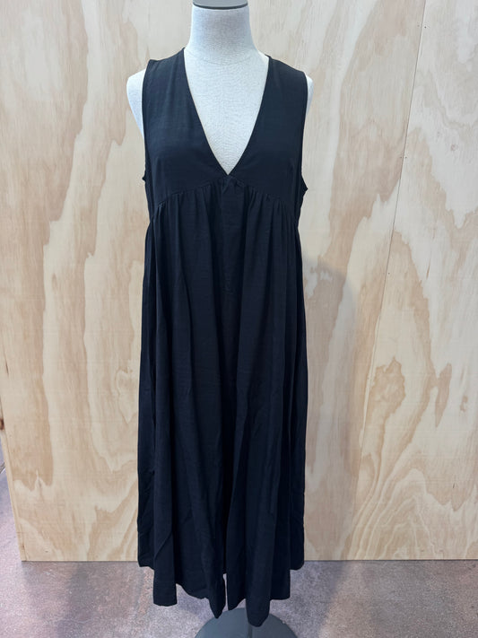 THE WEFT VINTAGE BLACK LEISURE DRESS - SIZE L