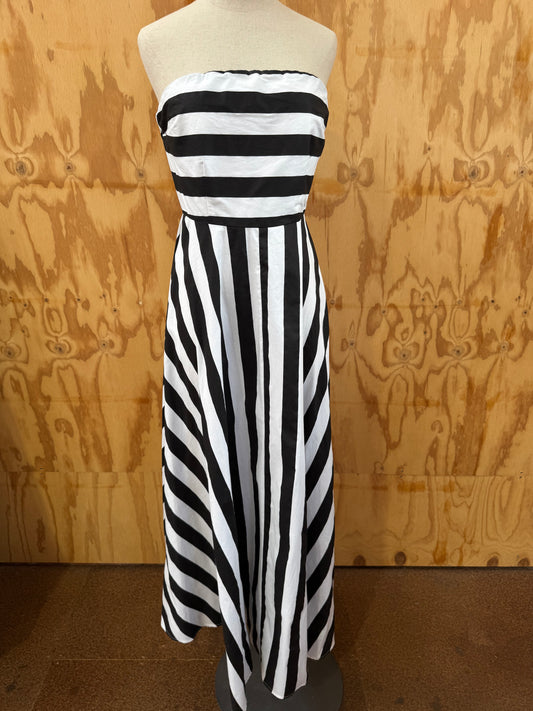 ASTON STUDIOS BLACK AND WHITE STRIPE STRAPLESS MAXI - SIZE 10
