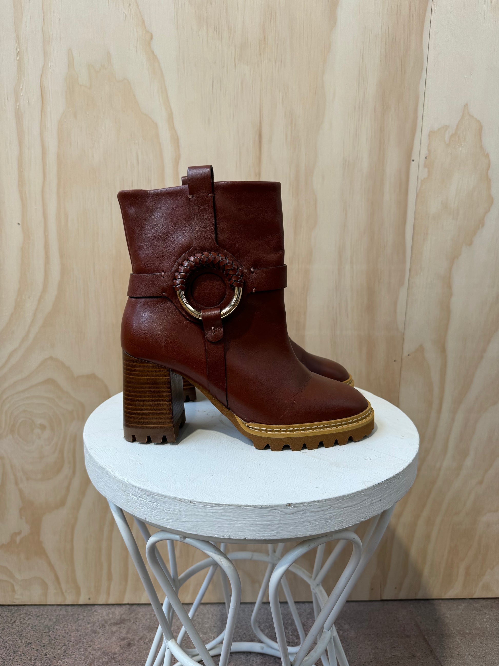 SEE BY CHLOE BOHO LEATHER ANKLE BOOTS SIZE 39 Cercle Lifestyle