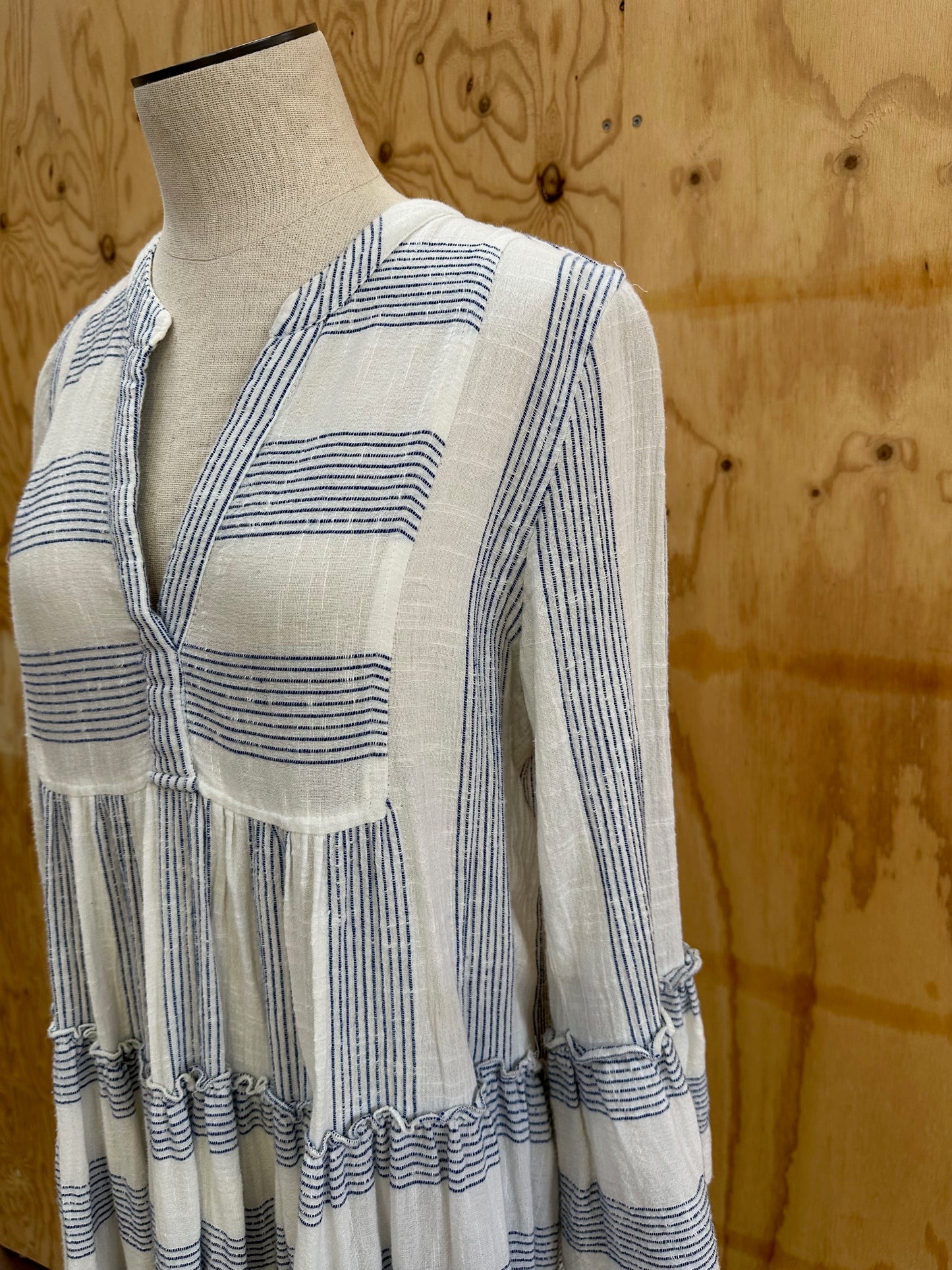 ESTILO EMPORIO SORRENTO DRESS - SIZE SMALL