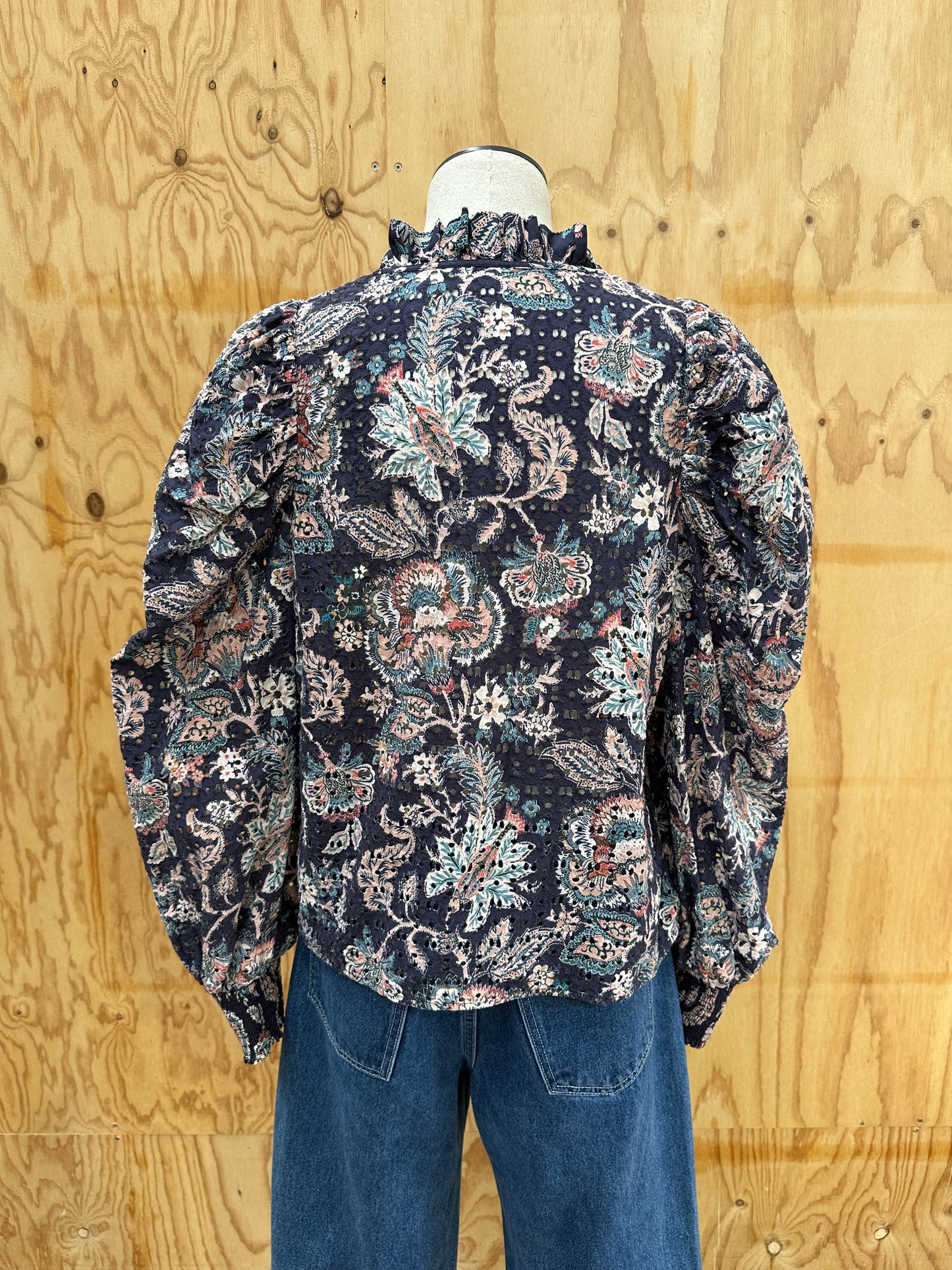 HUSK BRODERIE ANGLAISE NAVY FLORAL BLOUSE - SIZE 12