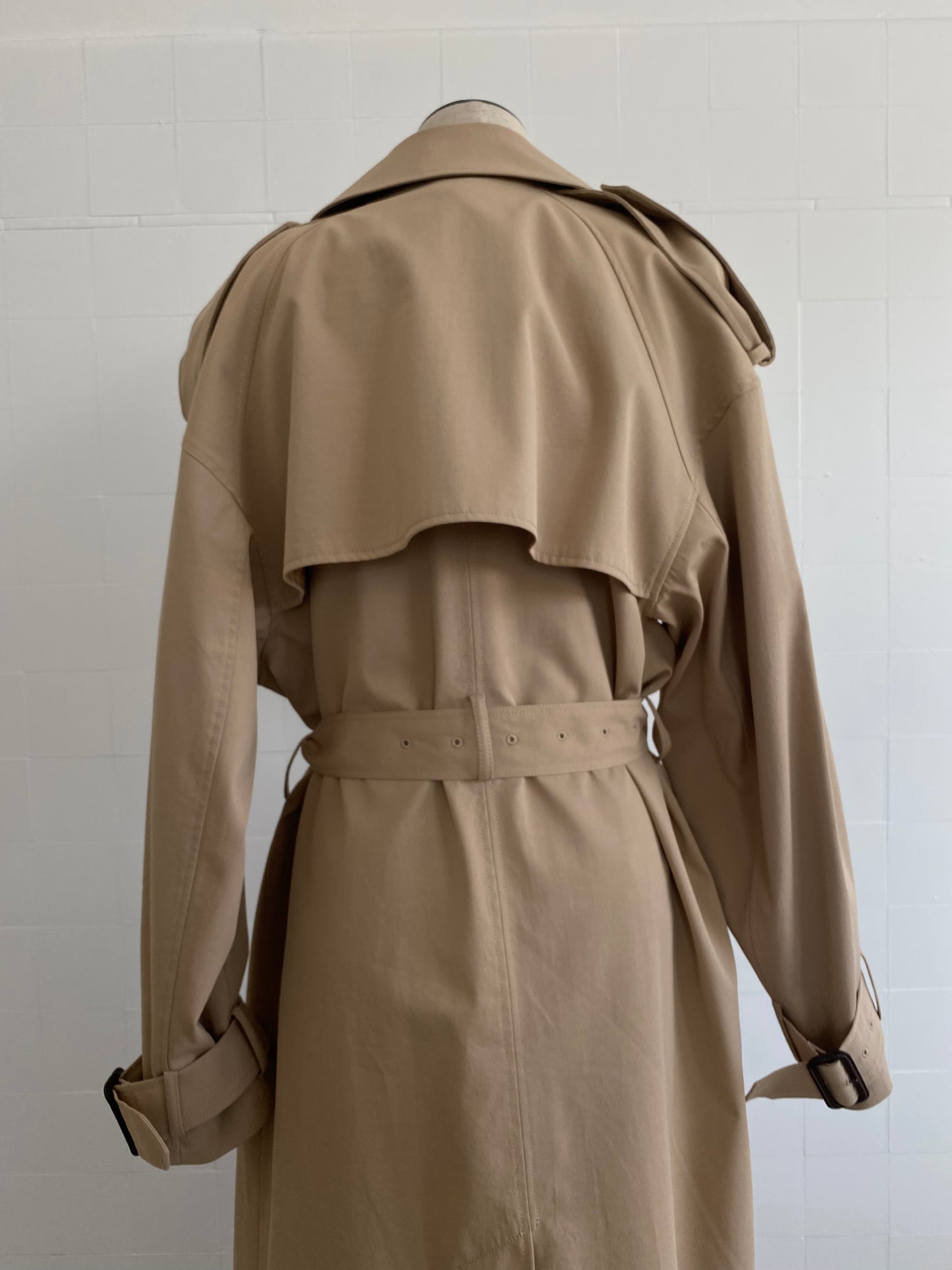 CAMILLA AND MARC EVANS CLASSIC TRENCH COAT - SIZE M/L – Cercle Lifestyle