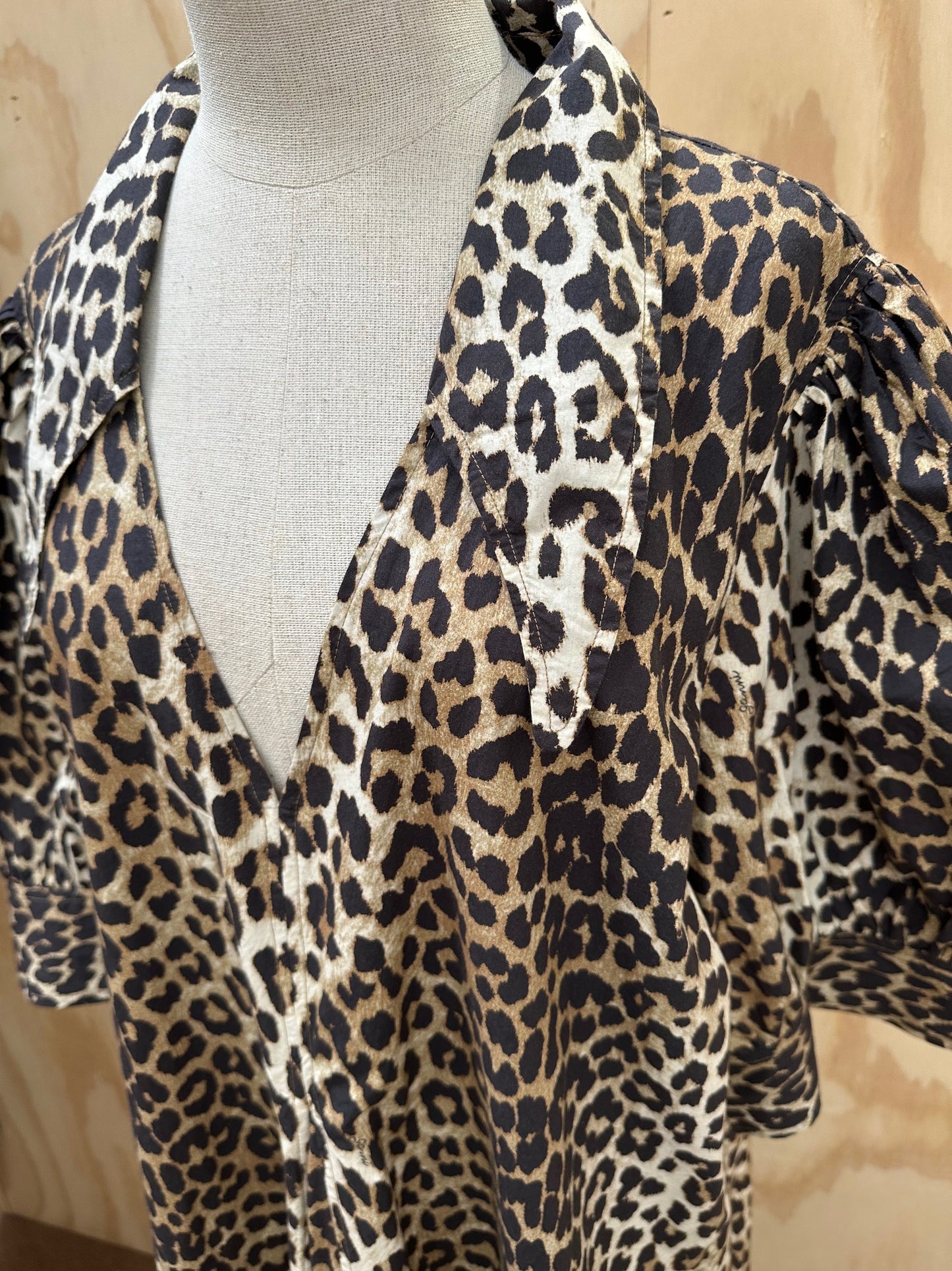 GANNI PUFF SLEEVE V NECK MIDI DRESS - SIZE 22